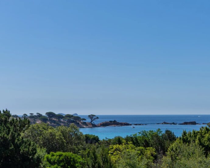Porto-Vecchio, Palombaggia, villa vue mer, 3 chambres, piscine, plage à pied