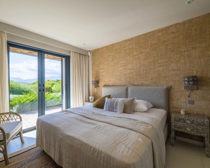 Porto Vecchio, Domaine de Cala Rossa, Villa 4 bedrooms, swimming pool, sea view, villa Tempiu Para, RL227