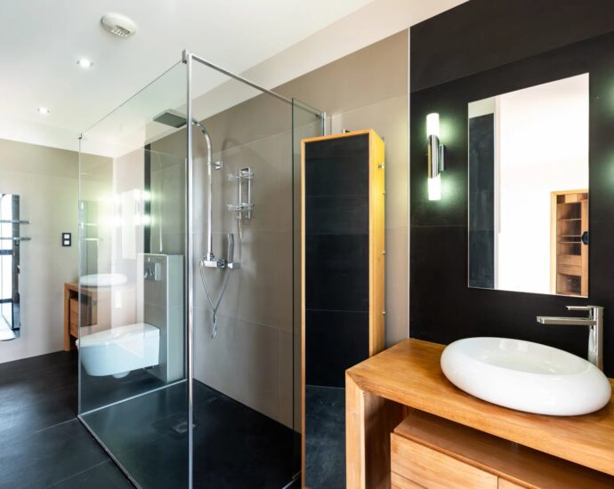 Rive Sud D&rsquo;Ajaccio, Agosta Plage, Villa contemporaine, 5 chambres, vue mer, piscine à débordement, jacuzzi, proche plage