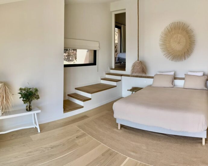 Porto-Vecchio, Palombaggia, Panoramic Sea View Villa, 6 Bedrooms, Heated Pool, Walking Distance to Beach