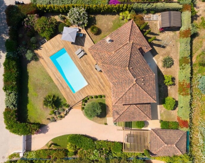 Exclusivité, Porticcio, Agosta plage,  Villa vue mer, 4 chambres, plage à pied