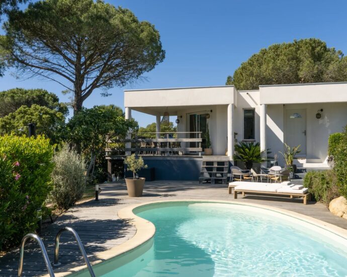 Porto-Vecchio, Villa plain-pied, 4 chambres, proche plage Palombagia, piscine