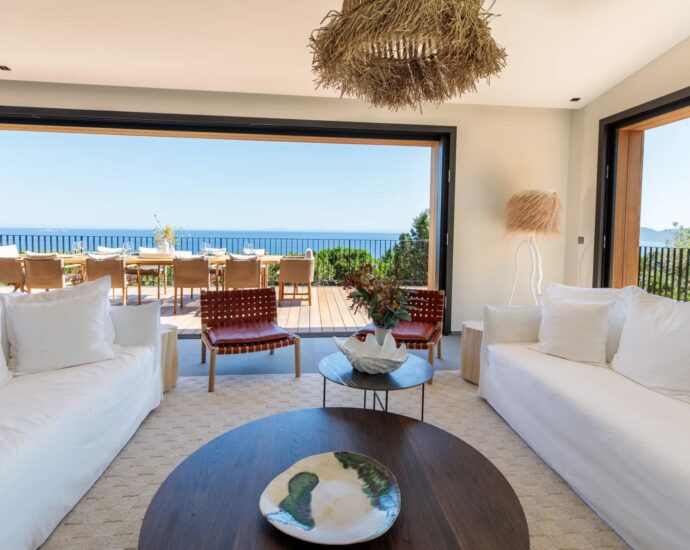 Porto-Vecchio, Palombaggia, Panoramic Sea View Villa, 6 Bedrooms, Heated Pool, Walking Distance to Beach