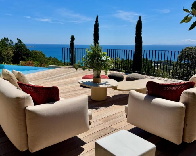 Porto-Vecchio, Palombaggia, Panoramic Sea View Villa, 6 Bedrooms, Heated Pool, Walking Distance to Beach
