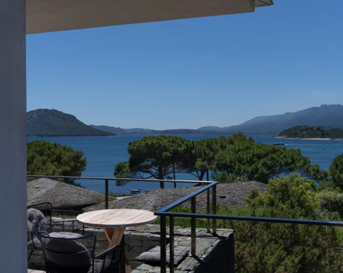 Porto Vecchio, Domaine de Cala Rossa, Villa 4 bedrooms, swimming pool, sea view, villa Tempiu Para, RL227