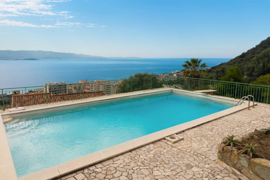 Ajaccio, Salario, Villa vue mer panoramique, 5 chambres, piscine, proche plage