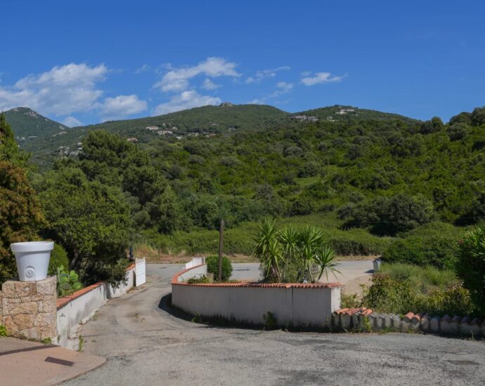 Exclusivité, Propriano, Villa vue mer, 6 chambres, appartement, piscine, proche plage