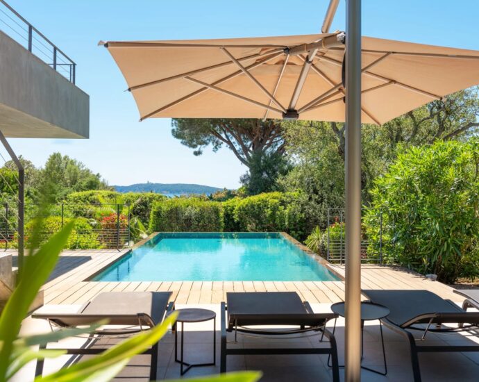 Porto-Vecchio, Domaine de Cala Rossa, Villa vue mer, 4 chambres, piscine, plage à pied