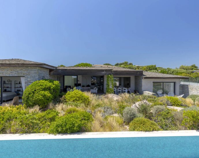 Bonifacio, Villa 4 bedrooms, swimming pool, sea view