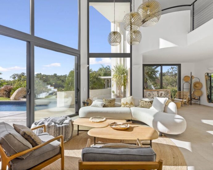 Arasu, Villa contemporaine, 5 chambres, piscine, vue mer, plage à pied