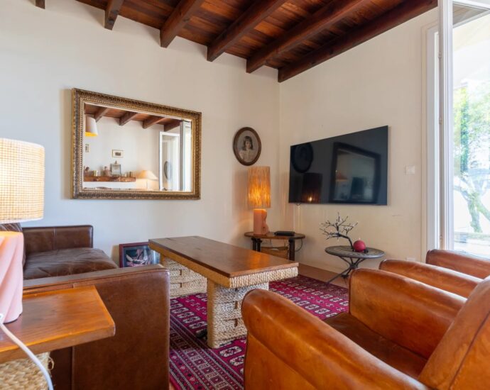 Sagone, Panoramic Sea View Villa, 3 Bedrooms, Independent Studio and Chalet, Pool, Walking Distance to Beach, Near Ajaccio