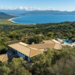 Exclusivité, Valinco, Villa d&rsquo;architecte, 7 chambres, Piscine, Vue mer panoramique, Proche plages
