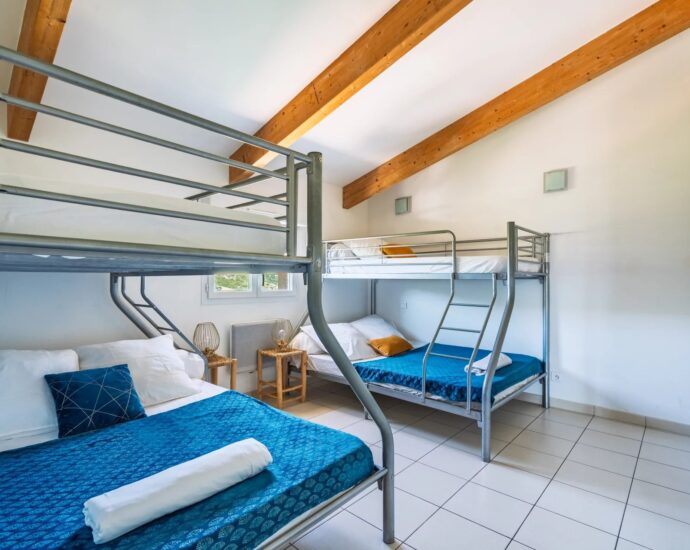 Exclusivité, Pietralba, Propriété, 4 Appartements, Vue panoramique, Piscine, Proche plage