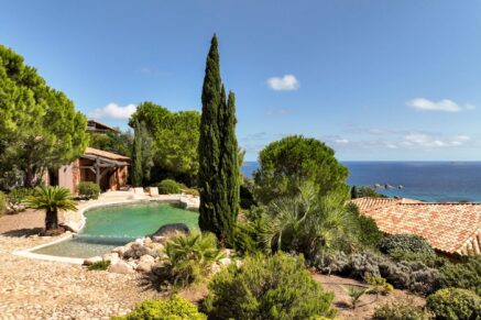 Porto-Vecchio, Palombaggia, Panoramic sea-view villa, 6 bedrooms, within walking distance of the beach