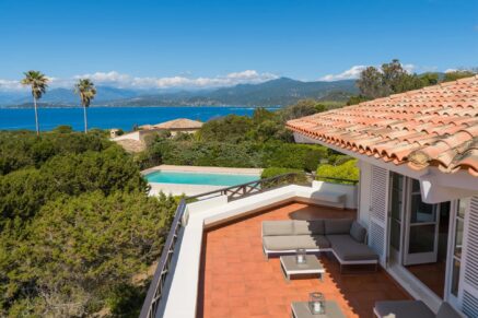 Coti-Chiavari, Villa 6 chambres, piscine, vue mer, plage à pied