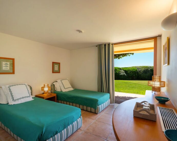 Bonifacio, Domaine privé Sperone ,Villa vue mer panoramique, 6 chambres, piscine, plage à pied