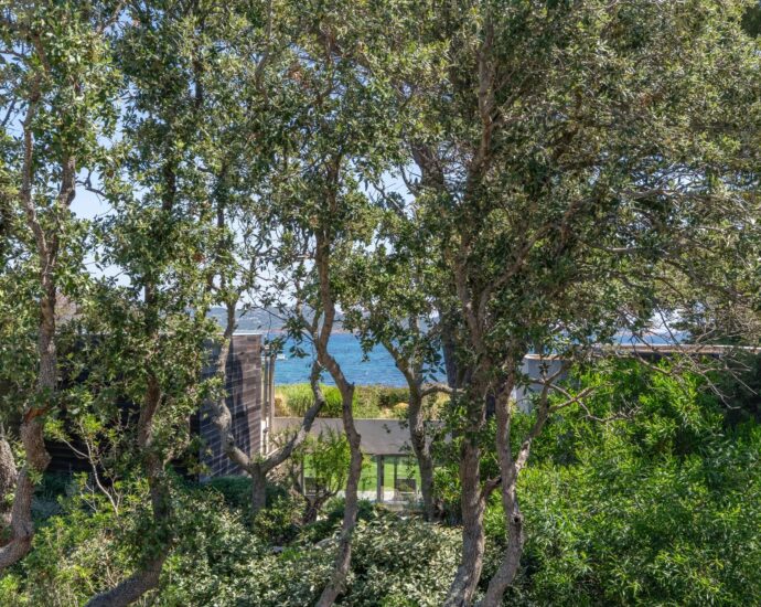 Exclusivité, Domaine de Cala Rossa, La Testa, Propriété exceptionnelle pied dans l&rsquo;eau, 2 villas, 7 chambres, piscine, plage à pied, vue mer panoramique