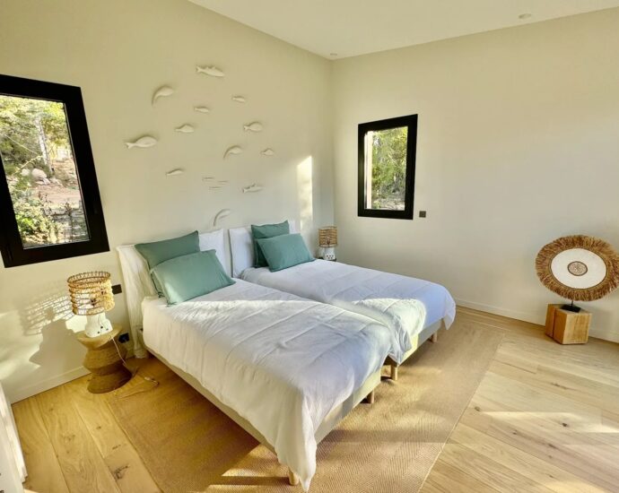 Porto-Vecchio, Palombaggia, Panoramic Sea View Villa, 6 Bedrooms, Heated Pool, Walking Distance to Beach
