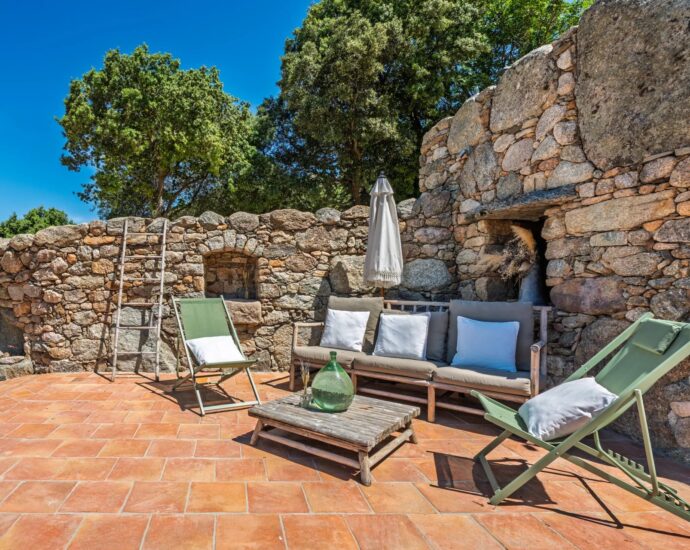 Exclusivité, Pietralba, Propriété, 4 Appartements, Vue panoramique, Piscine, Proche plage