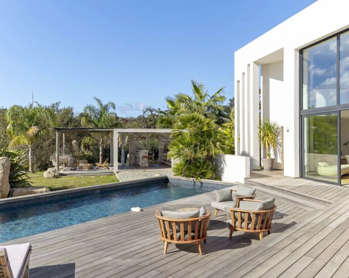 Arasu, Villa contemporaine, 5 chambres, piscine, vue mer, plage à pied
