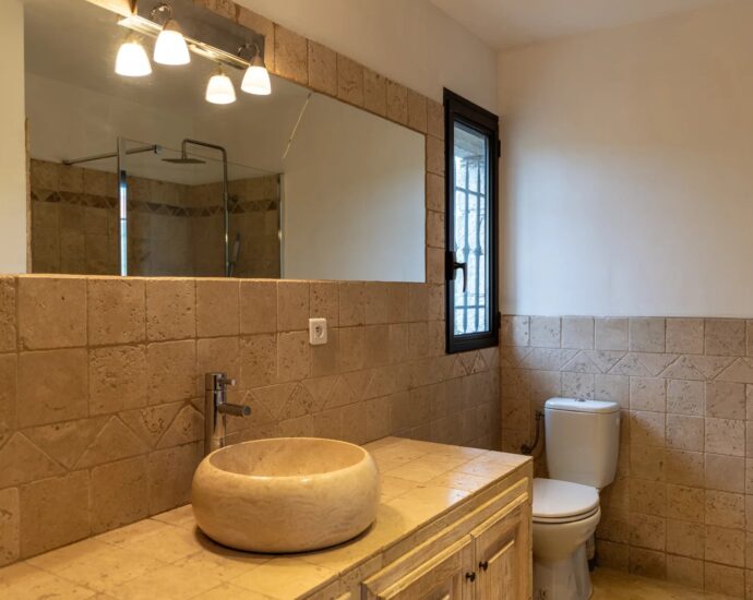 Porto-Vecchio, Fossi, Maison en pierre, 4 chambres, piscine, proche plage