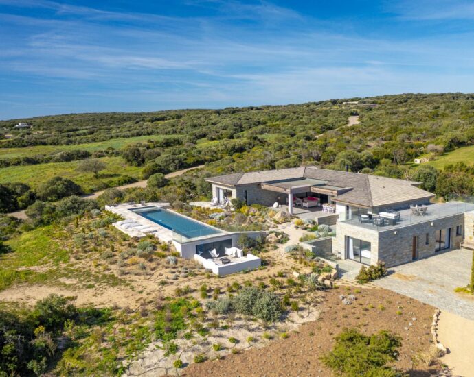 Bonifacio, Villa 4 bedrooms, swimming pool, sea view