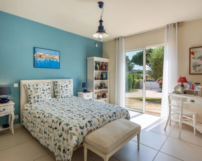 Exclusivité, Porticcio, Agosta plage,  Villa vue mer, 4 chambres, plage à pied