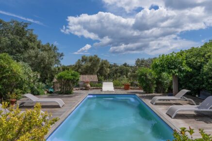 Porto-Vecchio, Fossi, Maison en pierre, 4 chambres, piscine, proche plage