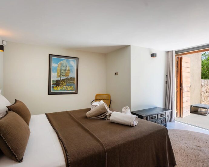 Porto-Vecchio, Domaine de Cala Rossa, Villa vue mer, 4 chambres, piscine, plage à pied