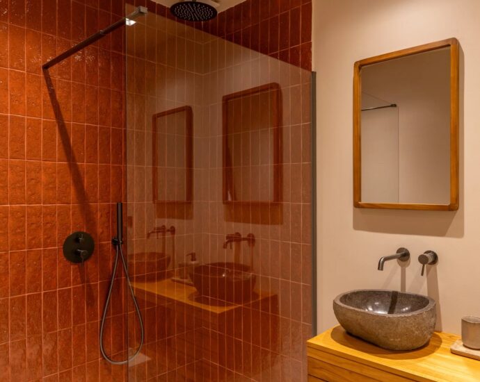 Exclusivité, Domaine de Cala Rossa, La Testa, Propriété exceptionnelle pied dans l&rsquo;eau, 2 villas, 7 chambres, piscine, plage à pied, vue mer panoramique