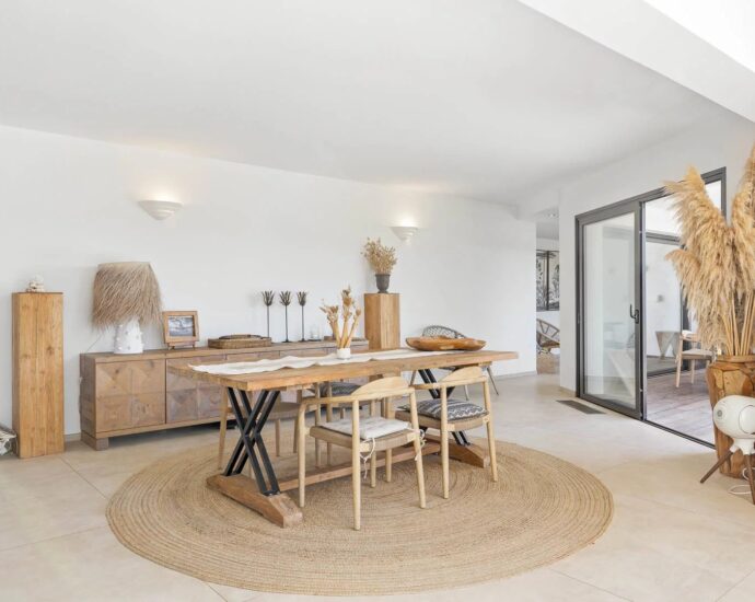 Arasu, Villa contemporaine, 5 chambres, piscine, vue mer, plage à pied