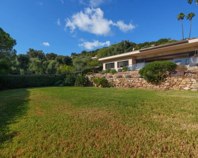 Ajaccio, Salario, Villa comptemporaine, vue mer, 3 Chambres, proche plage