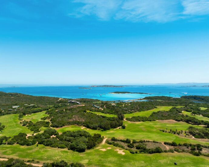 Bonifacio, Domaine privé Sperone ,Villa vue mer panoramique, 6 chambres, piscine, plage à pied