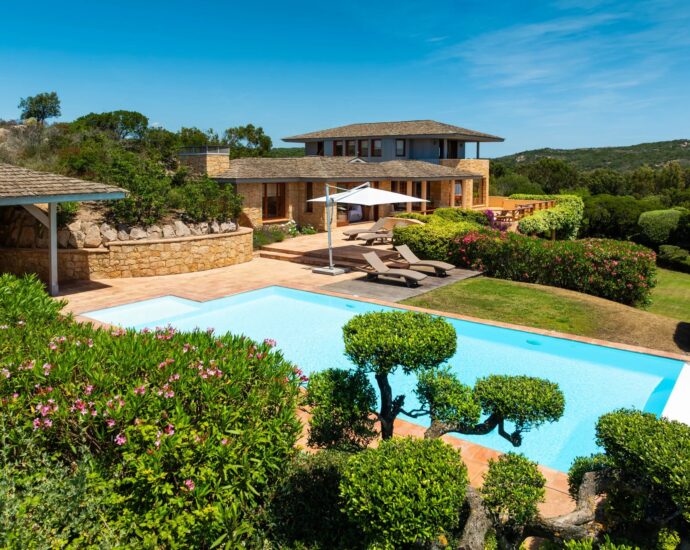 Bonifacio, Domaine privé Sperone ,Villa vue mer panoramique, 6 chambres, piscine, plage à pied