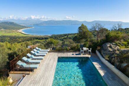 Exclusivité, Valinco, Villa d&rsquo;architecte, 7 chambres, Piscine, Vue mer panoramique, Proche plages