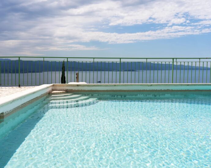 Ajaccio, Salario, Villa vue mer panoramique, 5 chambres, piscine, proche plage