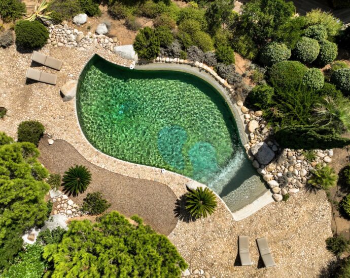 Porto-Vecchio, Palombaggia, Panoramic sea-view villa, 6 bedrooms, within walking distance of the beach