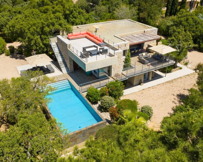 Porto-Vecchio, Domaine de Cala Rossa, Villa vue mer, 4 chambres, piscine, plage à pied