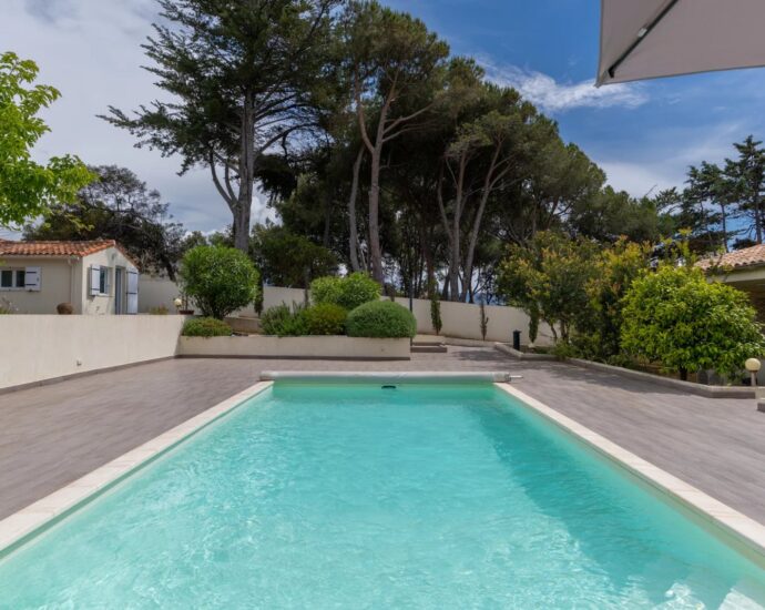 Sagone, Panoramic Sea View Villa, 3 Bedrooms, Independent Studio and Chalet, Pool, Walking Distance to Beach, Near Ajaccio