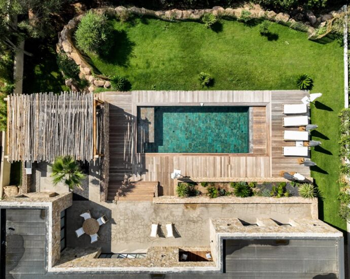 Exclusivité, Lecci, proche Saint-Cyprien, Villa en pierre type bergerie, 4 chambres, piscine, proche plage