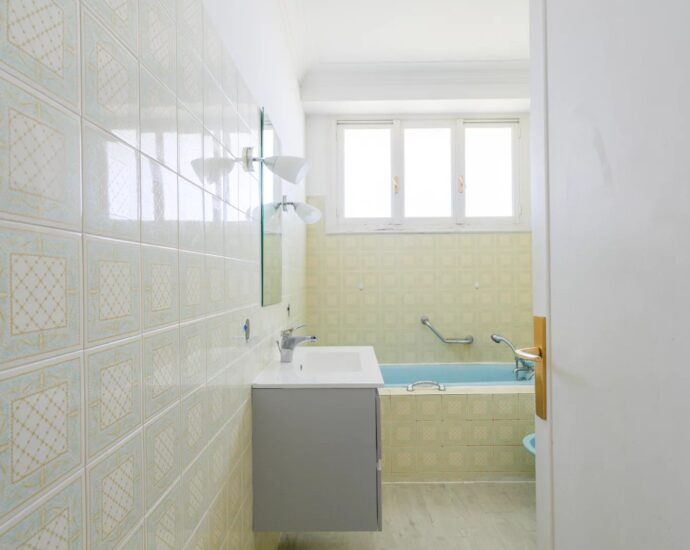 Exclusivité, Ajaccio, Quartier du Trottel, Appartement vue mer, 3 chambres, terrasses, plage à pied