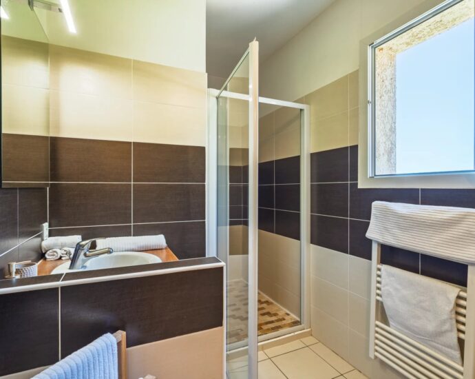 Exclusivité, Pietralba, Propriété, 4 Appartements, Vue panoramique, Piscine, Proche plage