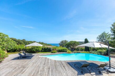 Private estate of Punta d’Arasu, panoramic sea-view villa, 5 bedrooms, swimming pool, beach within walking distance.
