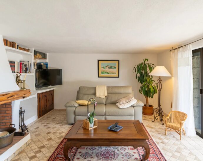 Porto-Vecchio, Fossi, Maison en pierre, 4 chambres, piscine, proche plage