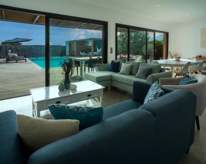 Saint-Cyprien, Villa 8 chambres, piscine, spa, proche plage