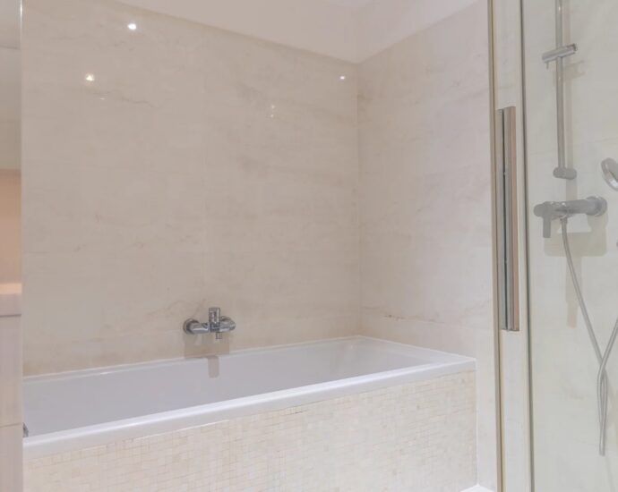 Exclusivité, Porto-Vecchio, Appartement vue mer, 3 chambres, proche plage et centre-ville