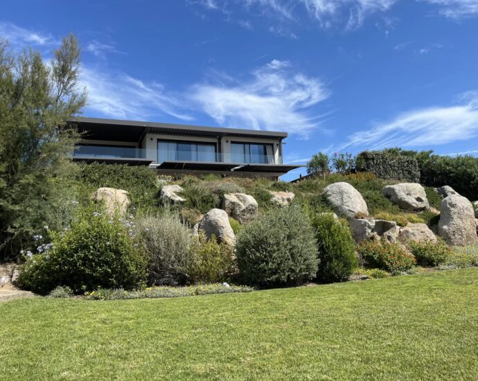 Corbara, Marine de Davia, Villa pied dans l&rsquo;eau, 4 chambres, vue panoramique mer et montagnes, plage à pied