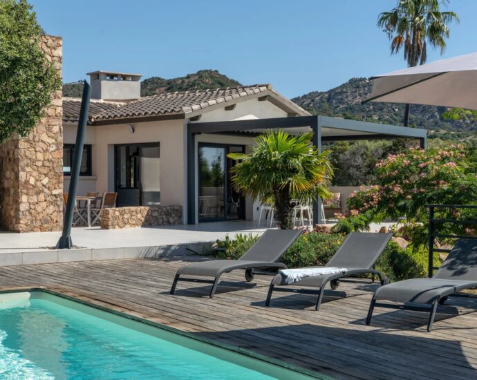 Porto-Vecchio, Palombaggia, Villa with Sea View, 3 Bedrooms, Pool, Walking Distance to the Beach