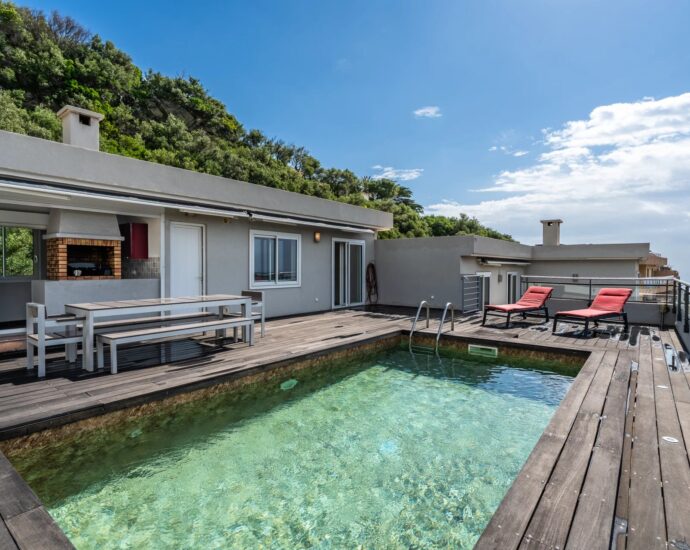 Bastia, Ville di Pietrabugno, Penthouse with Sea View, 4 Bedrooms, Pool, Near Beaches