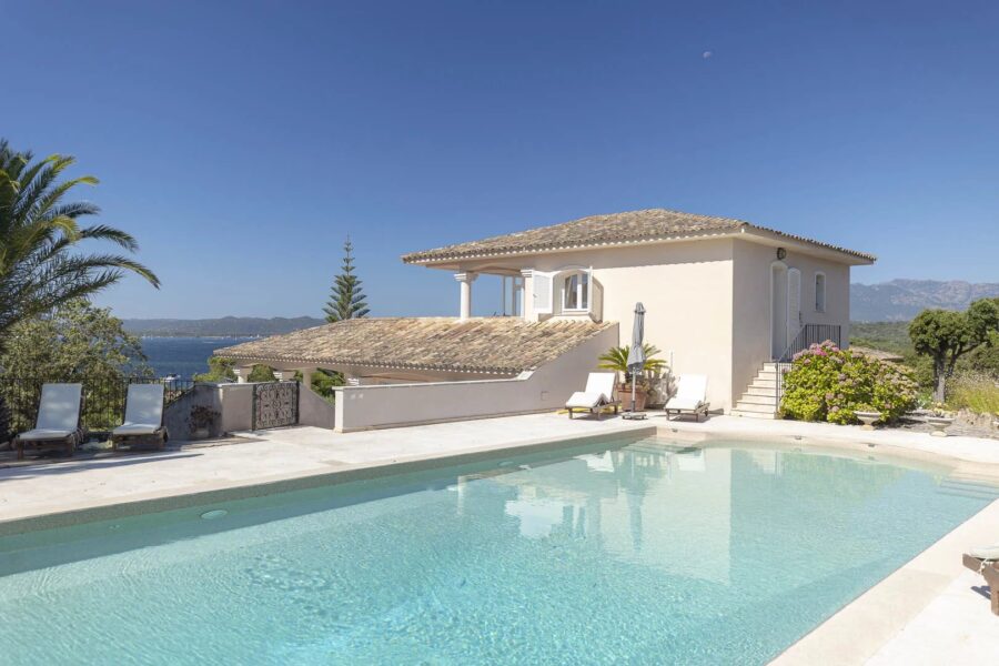 Cala Rossa, Benedettu, Panoramic Sea View Villa, 6 Bedrooms, Pool, Walking Distance to the Beach